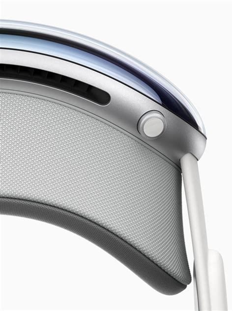 Apple Intelligence comes to Apple Vision Pro today with .